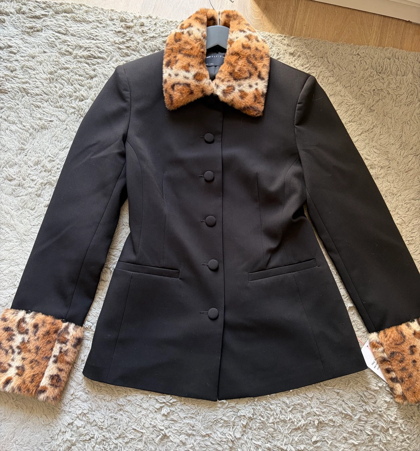 Veste à détails fourrure léopard  – photo 7